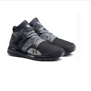 Women's Puma BOG Limitless HI Animal Light Weight Size 7.5